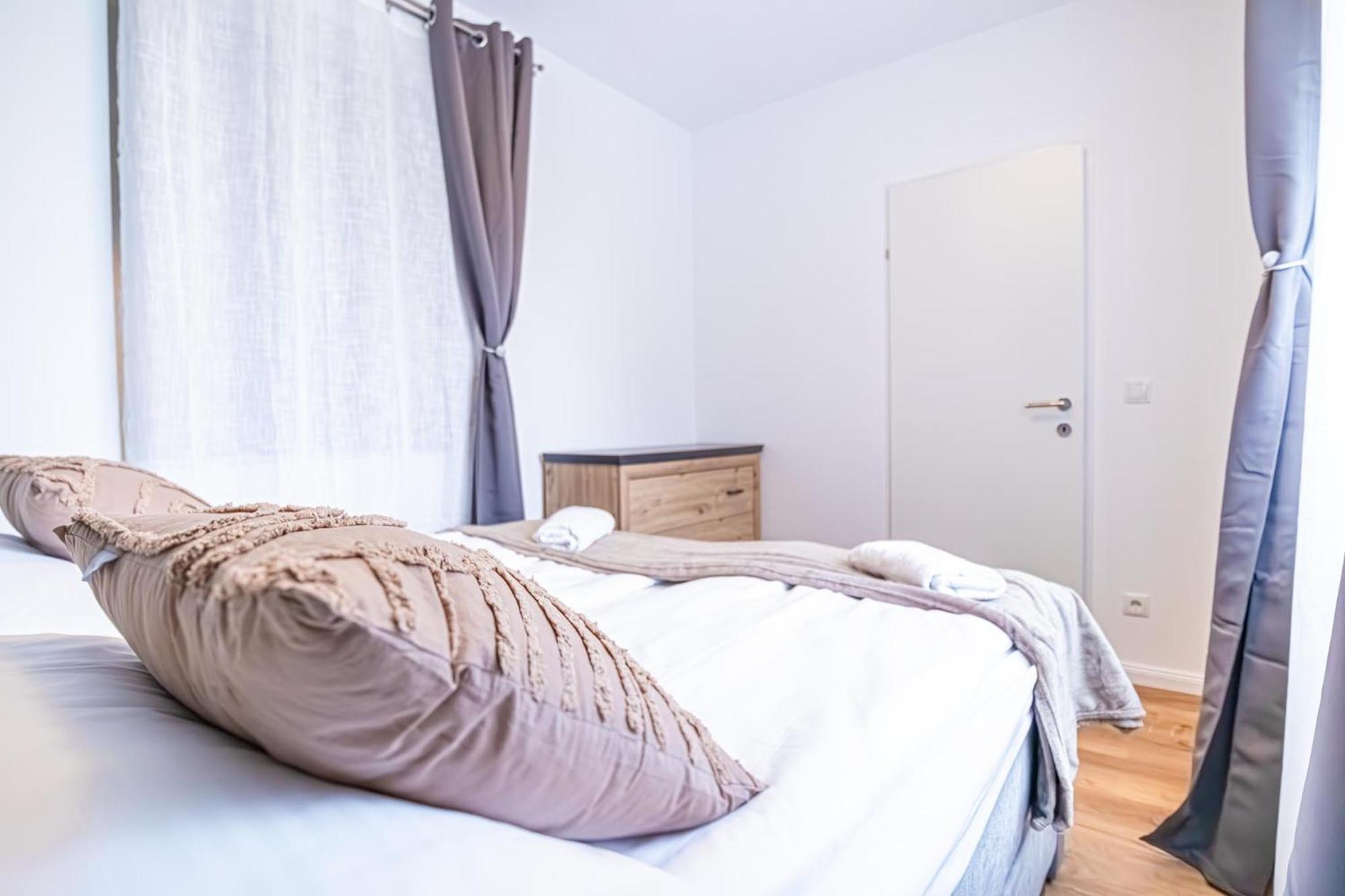 Charming 1Br And 1Lr Apt Modern Design Donaustadt Vídeň Exteriér fotografie